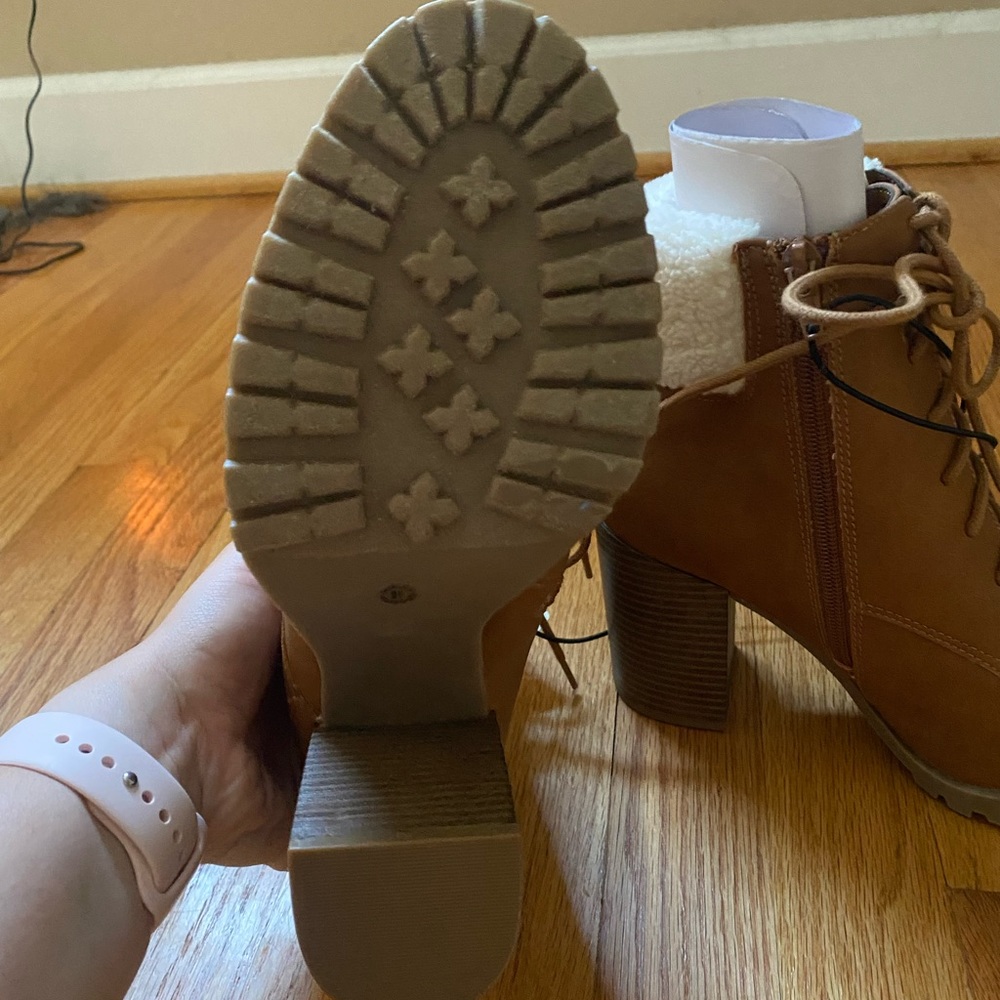 Brown booties - Picture 5 of 5